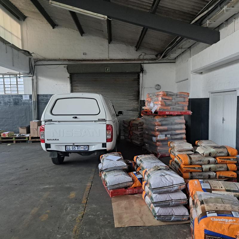 To Let commercial Property for Rent in Neave Industrial Eastern Cape